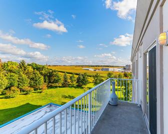 Comfort Inn & Suites - Kincardine - Schlafzimmer