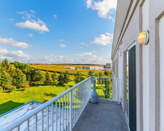 Comfort Inn & Suites - Kincardine - Balcone