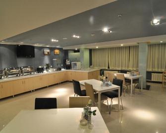 Jinjiang Inn Baotou Donghe East Railway Station - Baotou - Restaurant