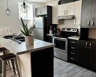 Lovely apartment with pool and bbq - Blainville