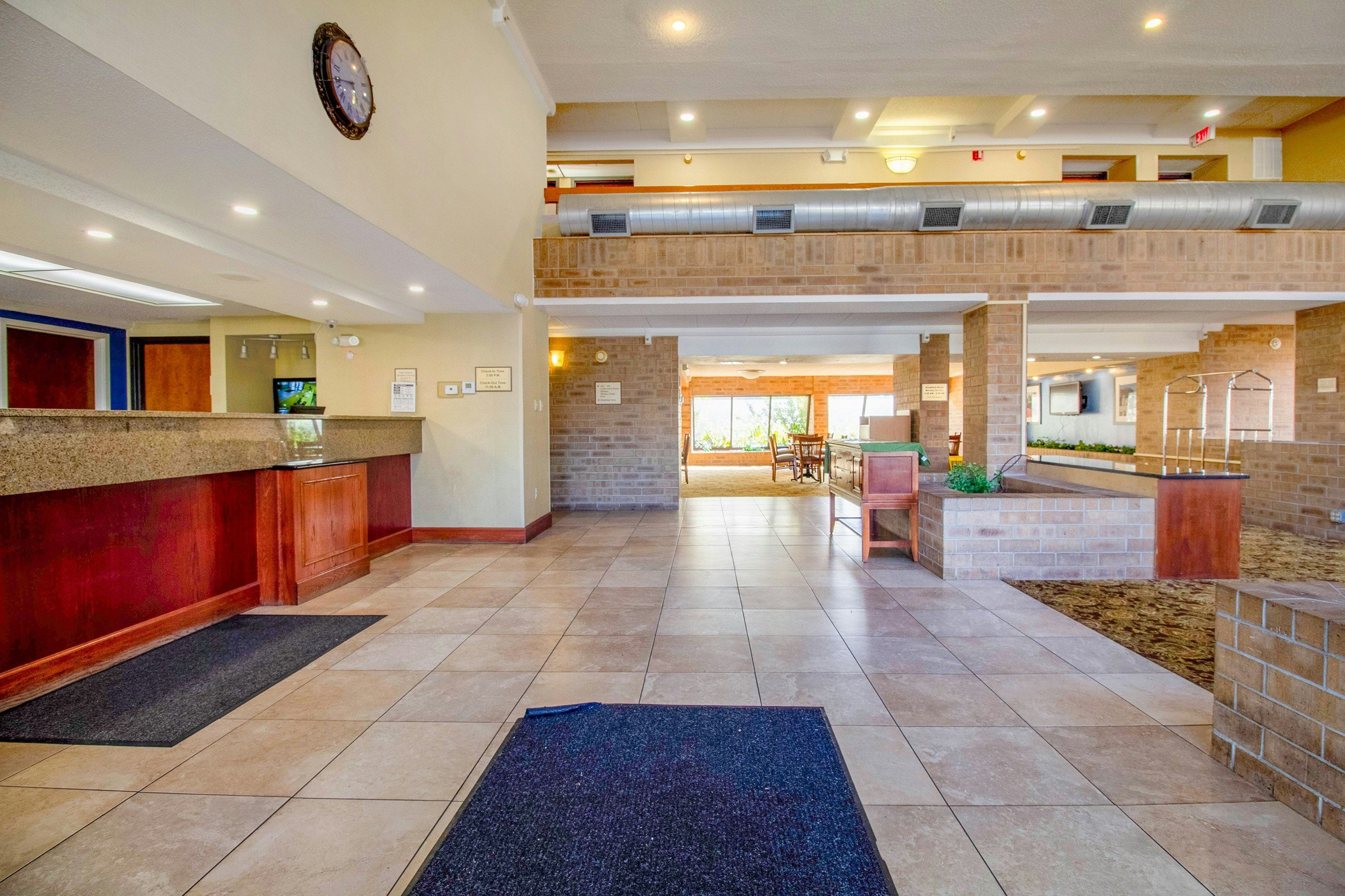 Tulsa Square Hotel Central, I-44 By OYO - טולסה - לובי