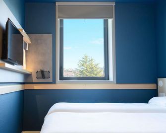 ibis budget Toulouse Blagnac Aéroport - Blagnac - Schlafzimmer
