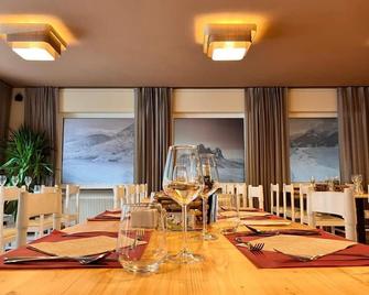 Hotel Rododendro Val di Fassa - קאמפיטלו די פאסה - מסעדה