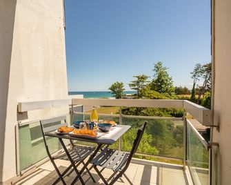 Jonc de Mer - Saint-Cast-le-Guildo - Balcon