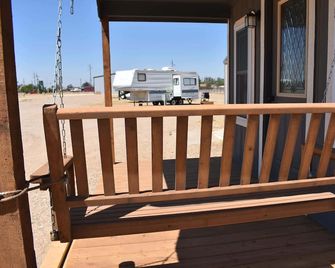Charming small cabin - Floydada - Balcony