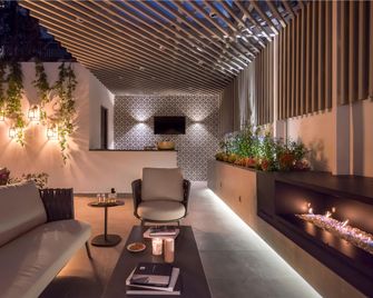 Casa Cleo Boutique Stays by Viadora - Mexico City - Bedroom