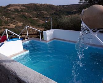 'Su Pasciale' house with swimming pool 10 minutes from the sea - Nulvi - Piscina