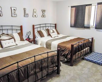 Family & Pet Friendly Retreat in Blairsden-Graeagle - Blairsden - Bedroom