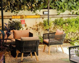 c-hotels Club House Roma - Roma - Veranda