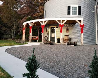 Silo Farm Haus- Located In The Heart Of Wine Country! - Sainte Genevieve