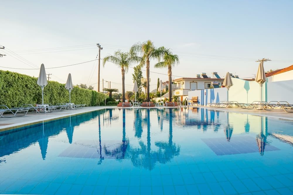 Sun Maris - Faliraki - Pool