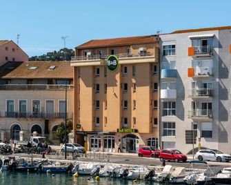 B&B HOTEL Sète Centre Gare - Sète - Edificio
