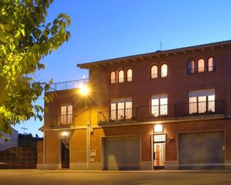 Agroturisme Cal Jeroni - Avinyonet del Penedès - Gebouw