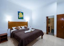 Krisna Home Stay - Nusa Penida - Chambre