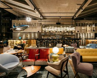 Ruby Luna Hotel Dusseldorf - Düsseldorf - Lounge