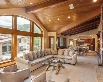 Christiania Condominiums - Vail - Living room