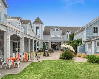 Montara Penthouse Elevated Comfort Above - Half Moon Bay