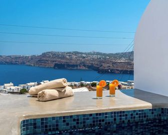 Pancratium Villas & Suites - Akrotiri