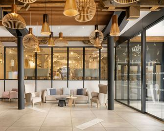 Hilton Paris Charles de Gaulle Airport - Roissy-en-France - Lobi