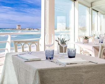 Le Dune Suite Hotel - פורטו צ'סארו - מסעדה