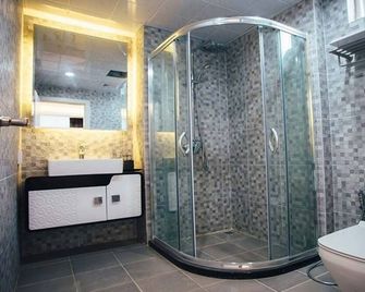 Ca&sa Serviced Apartment - Phnom Penh - Bad