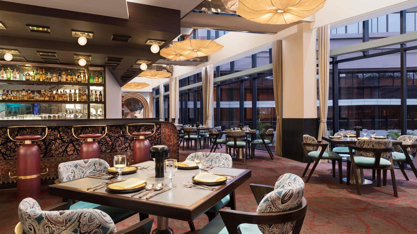 Novotel Kolkata Hotel And Residences