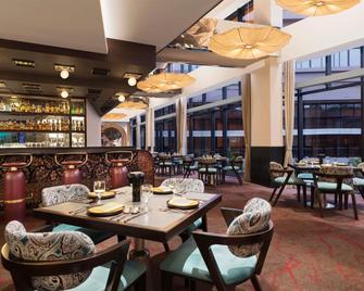 نوفوتيل كولكاتا هوتل آند ريزيدنسز هوتل - كولكاتا - مطعم