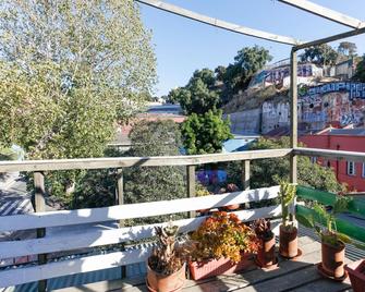 Hostal Casa Verde Limón - Valparaiso - Balkon
