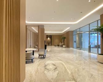 New and Nice Designed Studio at Tokyo Riverside PIK 2 Apartment By Travelio - Yakarta - Lobby