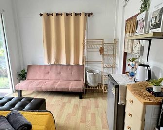 Lee Red House - Ko Kut - Living room