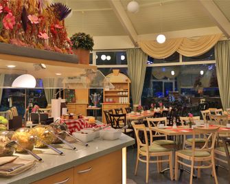 Hotel am Terrassenufer - Dresde - Restaurante