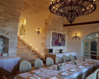 Relais Sant'Eligio - אוסטוני - מסעדה