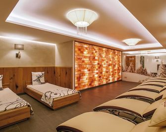 Hotel Garni Chasa Sulai - Ischgl - Bedroom