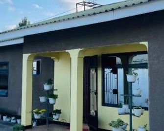 Msovi House - Arusha - Dış görünüm