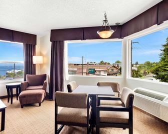 Quality Inn Port Angeles - near Olympic National Park - פורט אנג'לס - חדר אוכל