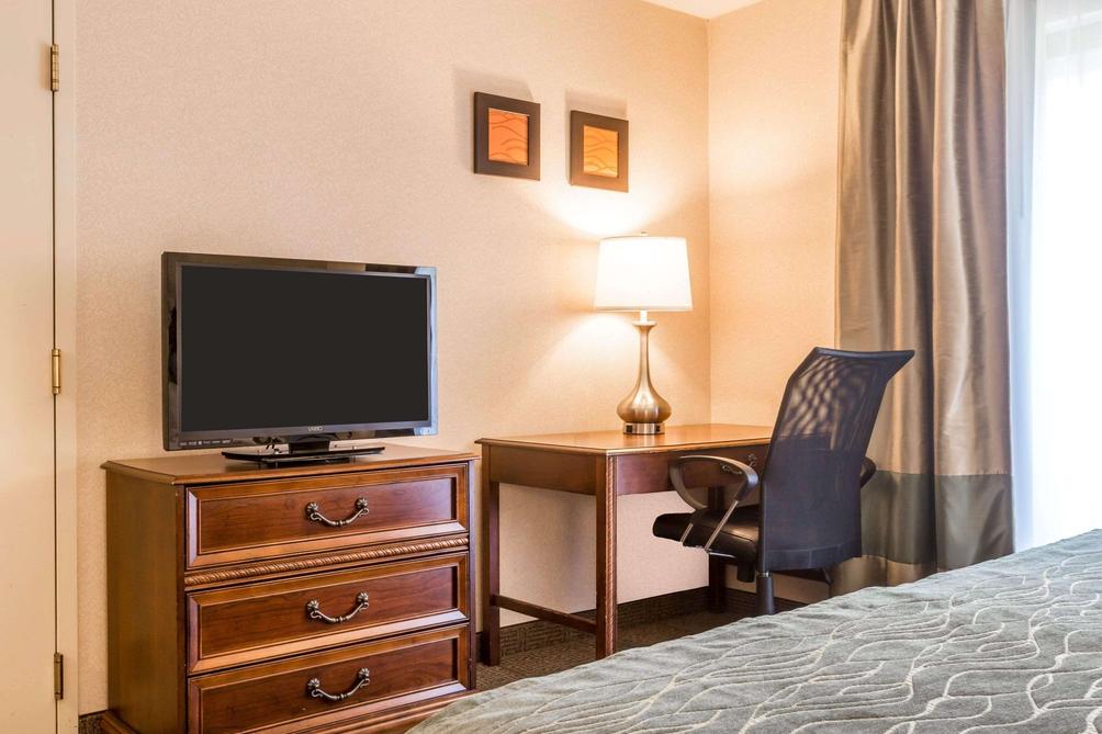 Comfort Inn Suites 79 1 8 4 South Burlington Hotel Deals