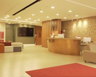 Mogano Premium Hotel - Eletroposto - Chapecó - Lobby