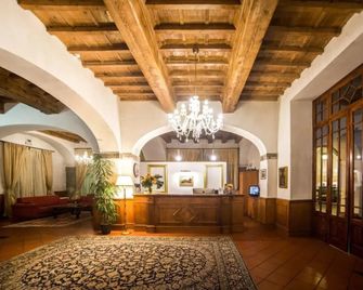 HG Abetone e Piramidi Resort - Abetone - Lobby