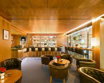 Glärnischhof By Trinity - ציריך - בר