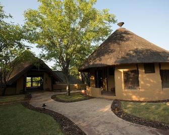 Mopane Bush Lodge - Tuli Block - Edificio