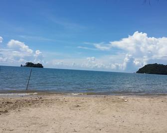 Chaiwat Resort - Laem Sing - Playa