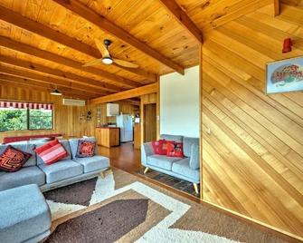 Swan Cove - Coles Bay - Living room