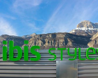 ibis Styles Crolles Grenoble A41 - Crolles - Edificio