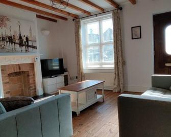 Bank House - Lutterworth - Living room