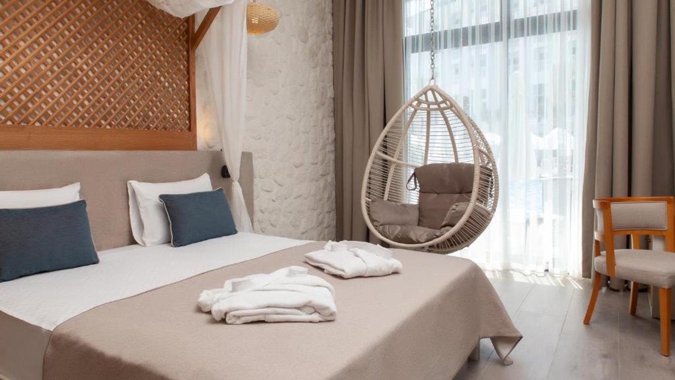 Side Royal Style Hotel