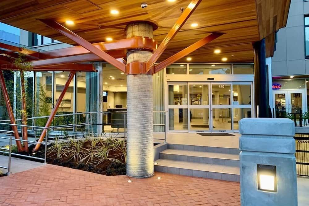 Quality Inn - ננאימו - בניין