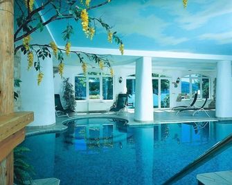 Hotel Des Alpes - Molveno - Pool