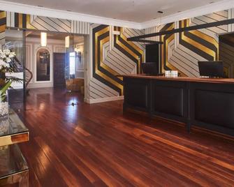 Hotel Silken Palacio Uribarren - Lekeitio - Rezeption