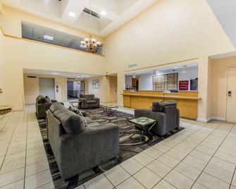 La Quinta Inn & Suites by Wyndham Ft Lauderdale Cypress Cr - Fort Lauderdale - Lobby