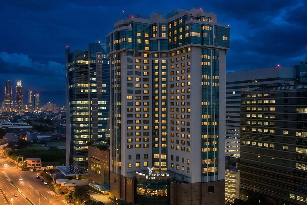 Menara Peninsula Hotel - ג'קרטה